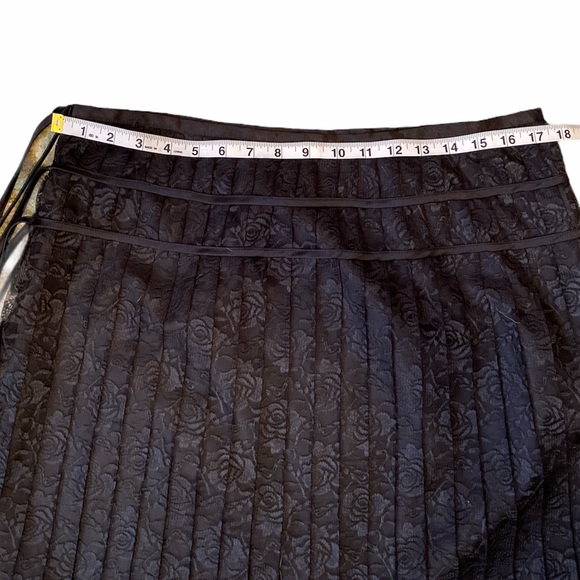 Lace Ribbon Rose Goth Halloween Black Skirt 14 - Picture 4 of 5